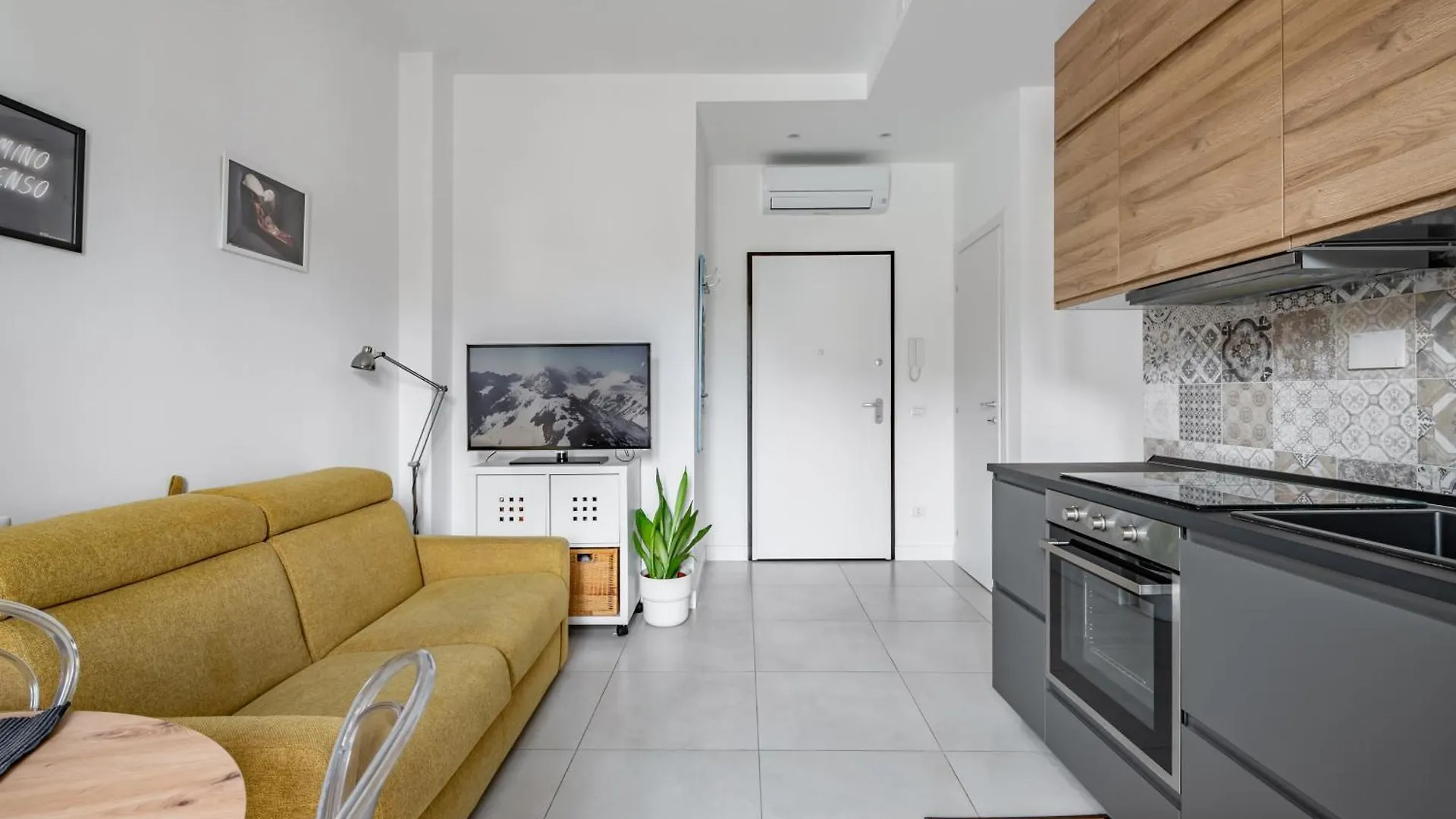 Maragliano And San Jacopino Flat With Balcony Apartment Florence
