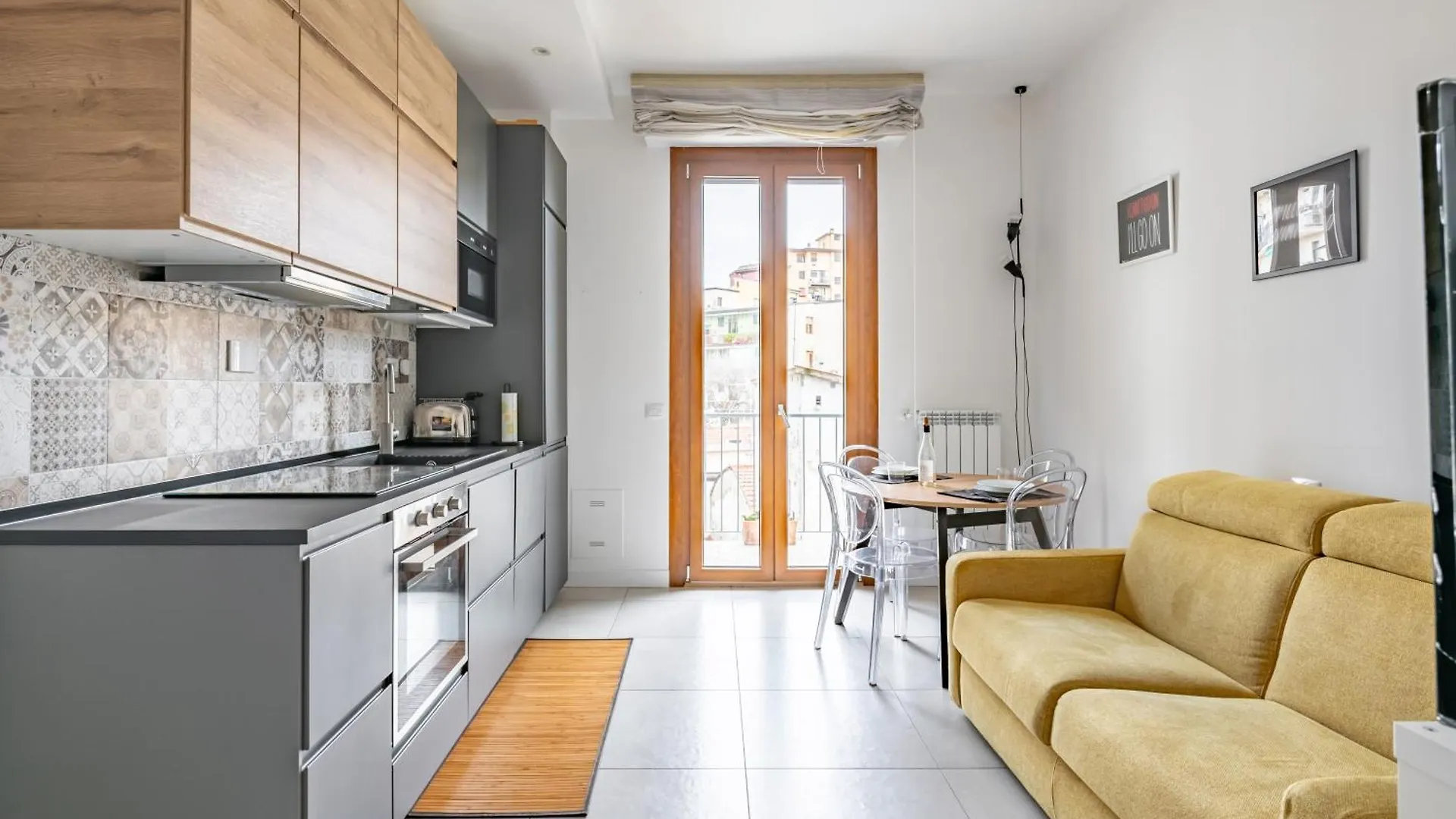 Maragliano And San Jacopino Flat With Balcony Apartment Florence Italy