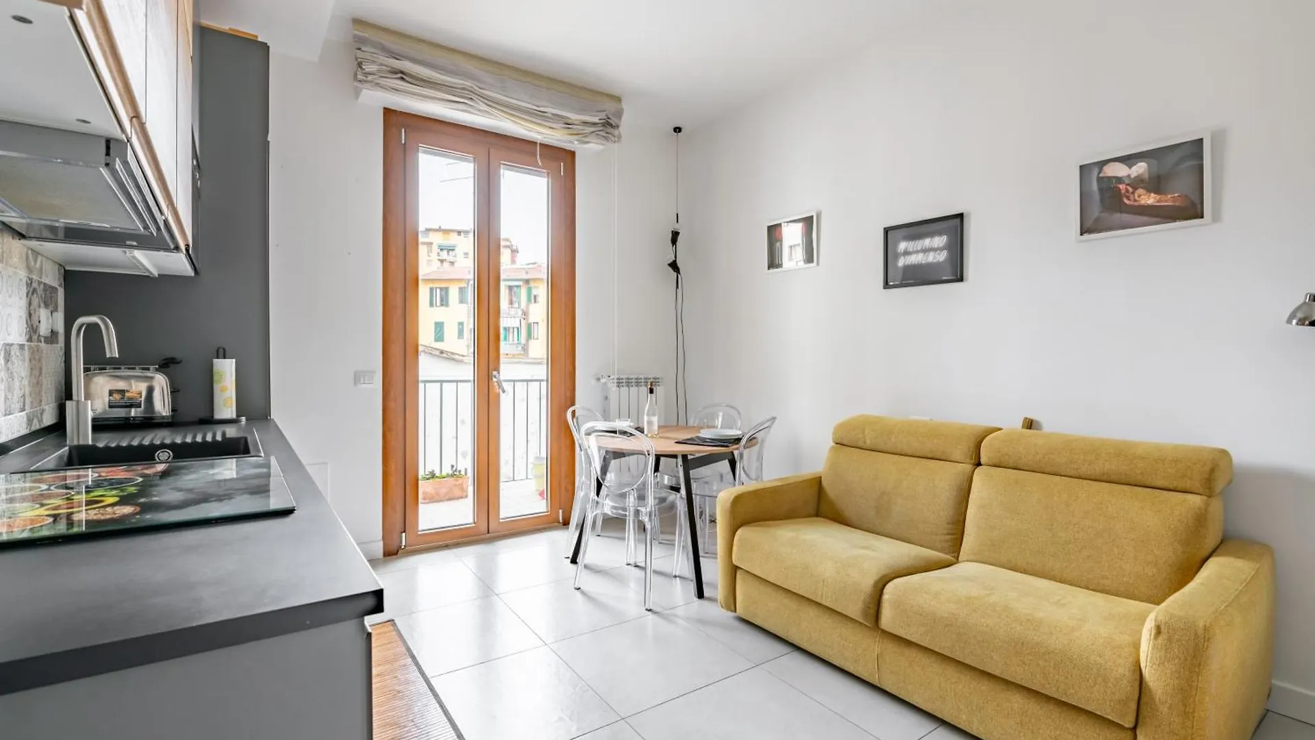 Maragliano And San Jacopino Flat With Balcony Apartment Florence